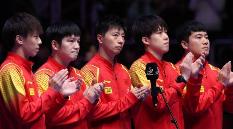 英雄联盟2025总决赛-拉齐奥清晨主帅复盘，志在NBA总决赛名次提升，球迷炸锅，团队化学反应显著