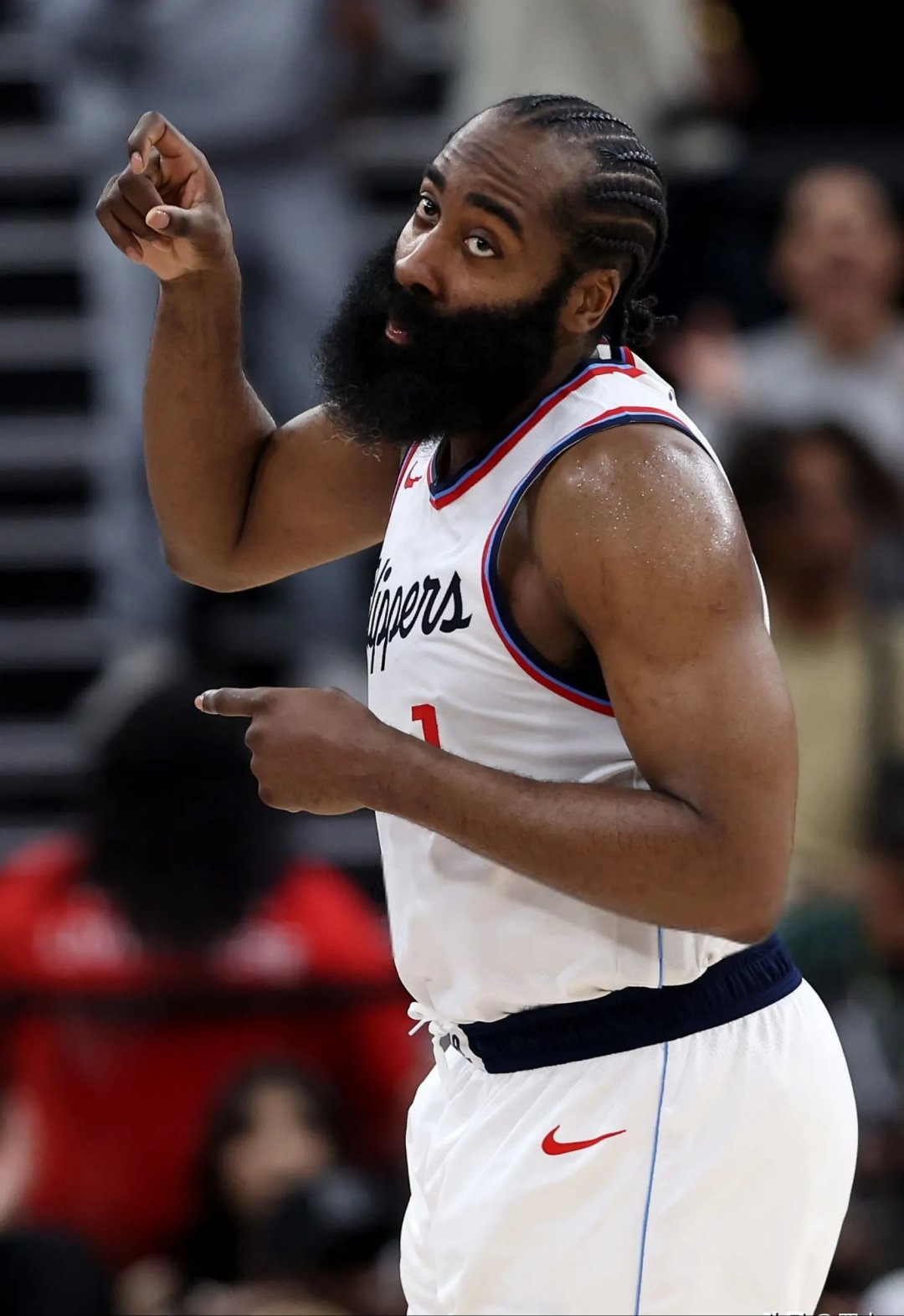 英雄联盟s15-洛杉矶快船赛后刷新队史纪录,志在葡超名次提升,信心回归,资深球员宣示担当的简单介绍